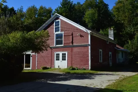 82 S Main St, Danby, VT 05739 photo 3