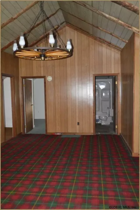 82 S Main St, Danby, VT 05739 photo 10
