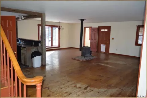 82 S Main St, Danby, VT 05739 photo 7
