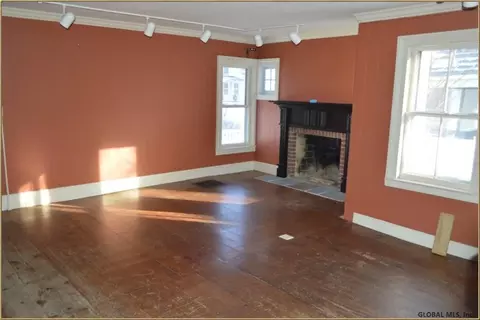 82 S Main St, Danby, VT 05739 photo 13