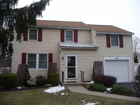 2001 Mcclellan St, Schenectady, NY 12309 photo 1