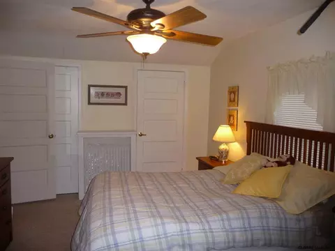 2001 Mcclellan St, Schenectady, NY 12309 photo 18