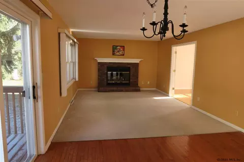 101 Iroquois Trl, Slingerlands, NY 12159 photo 9