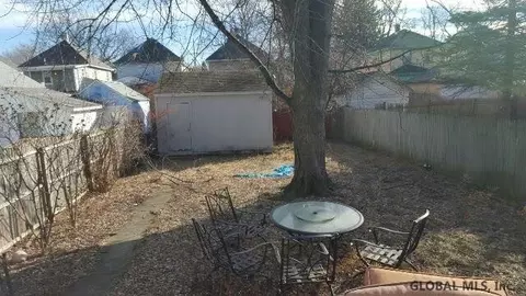 11 Elbert St, Schenectady, NY 12304 photo 5