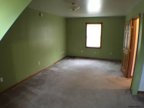 39 Edie Rd, Saratoga Springs, NY 12866 photo 15