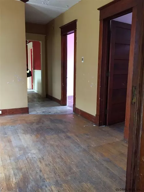 466 Cedar St, Schenectady, NY 12303 photo 6