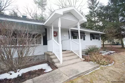322 Moonlight Dr, Ballston Spa, NY 12020 photo 1