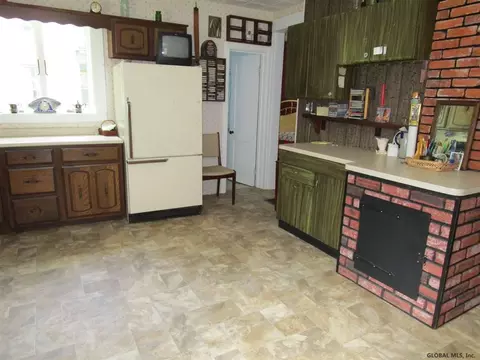 291 N Grand St, Cobleskill, NY 12043 photo 8