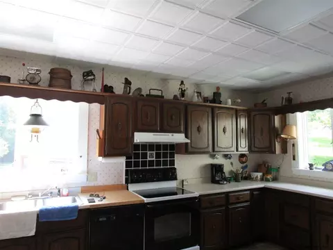 291 N Grand St, Cobleskill, NY 12043 photo 7