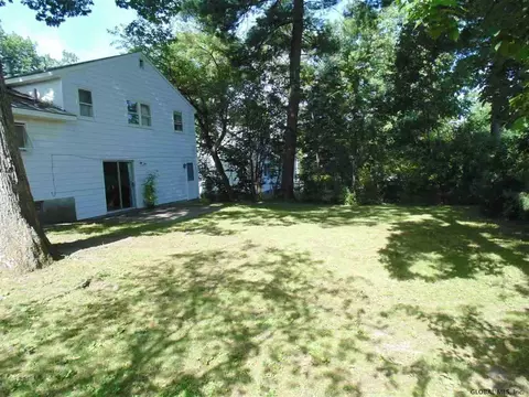 1145 Hendrickson Ave, Schenectady, NY 12309 photo 22