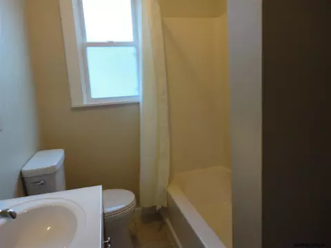 336 12th St, Schenectady, NY 12306 photo 6