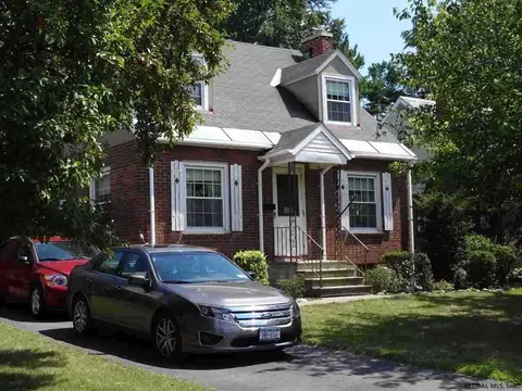1338 Mcclellan St, Schenectady, NY 12309 photo 1
