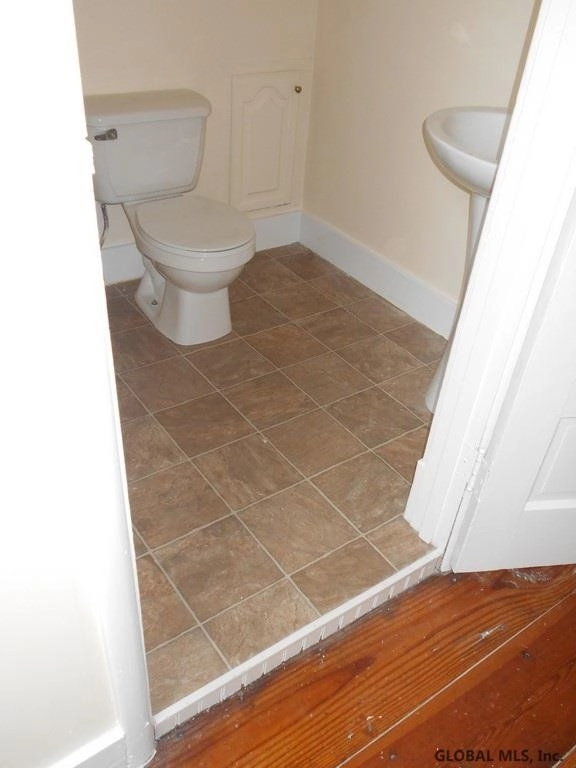 2152 Van Vranken Ave, Schenectady, NY 12308 photo 5