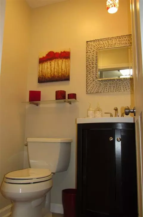 20 Captains Blvd, Waterford, NY 12188 photo 12