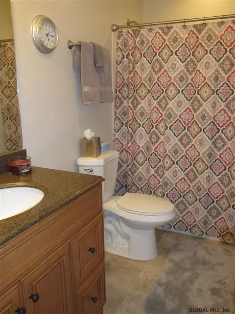 20 Captains Blvd, Waterford, NY 12188 photo 17