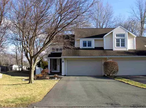 20 Captains Blvd, Waterford, NY 12188 photo 1