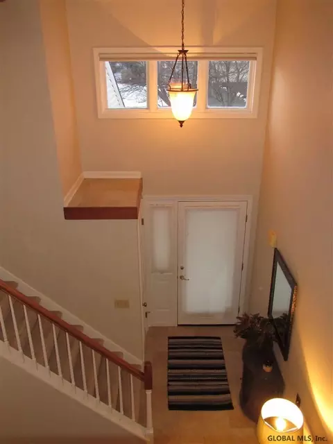 20 Captains Blvd, Waterford, NY 12188 photo 2