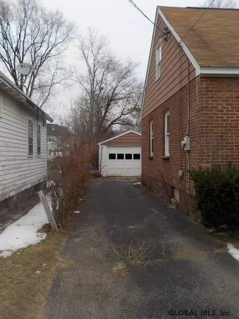 371 12th St, Schenectady, NY 12306 photo 23