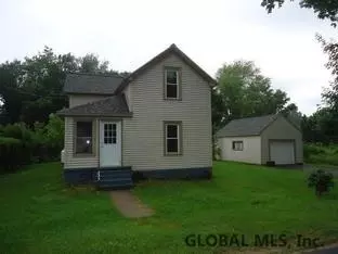299 Pine St, Corinth, NY 12822 photo 1