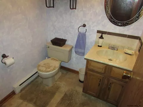 1365 Kings Rd, Schenectady, NY 12303 photo 21