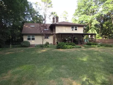 1365 Kings Rd, Schenectady, NY 12303 photo 2