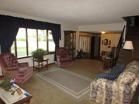 1365 Kings Rd, Schenectady, NY 12303 photo 11