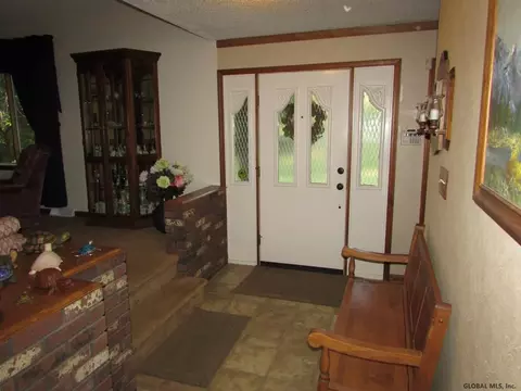1365 Kings Rd, Schenectady, NY 12303 photo 3