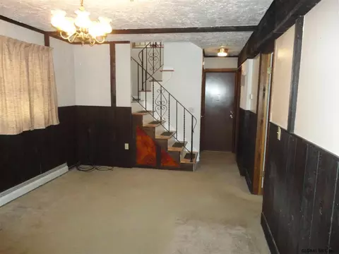 166 Ray Ave, Schenectady, NY 12304 photo 11