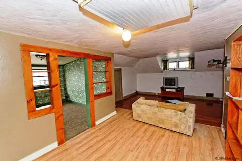 302 Rosa Rd, Schenectady, NY 12308 photo 18