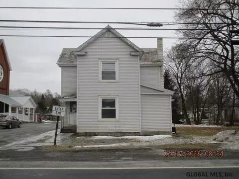 8 Sheridan St, Argyle, NY 12809 photo 2