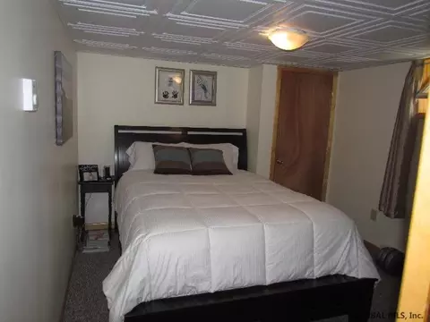 477 Bruno St, Schenectady, NY 12306 photo 17