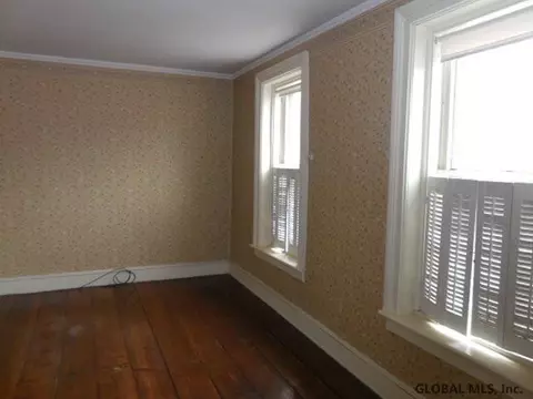 26 Front St, Schenectady, NY 12305 photo 15