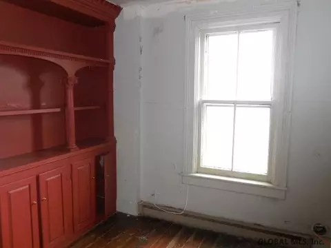 26 Front St, Schenectady, NY 12305 photo 17