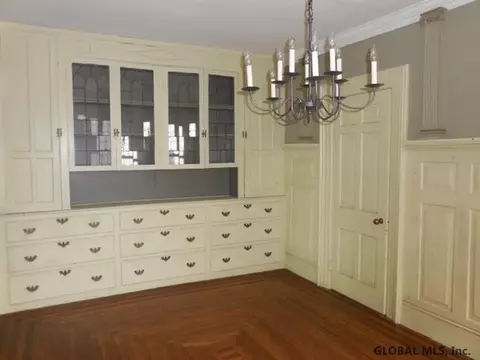 26 Front St, Schenectady, NY 12305 photo 5