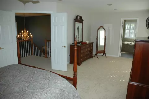 218 Bell Ct, Schenectady, NY 12303 photo 21