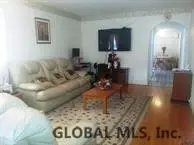 1611 Becker St, Schenectady, NY 12304 photo 4