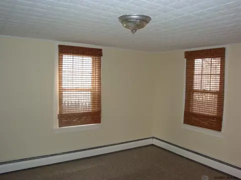 301 Front St, Schenectady, NY 12305 photo 5