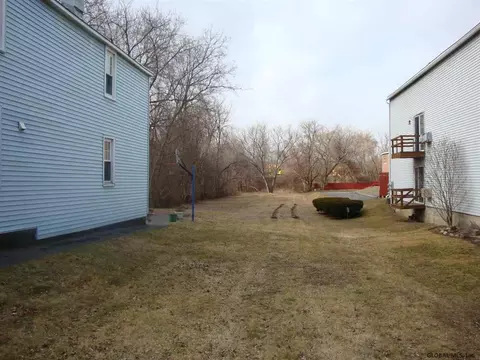 301 Front St, Schenectady, NY 12305 photo 9