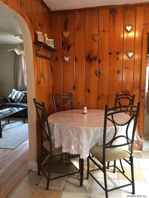 2914 Coniston Rd, Schenectady, NY 12304 photo 3