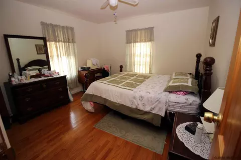 1880 Gray St, Schenectady, NY 12306 photo 8