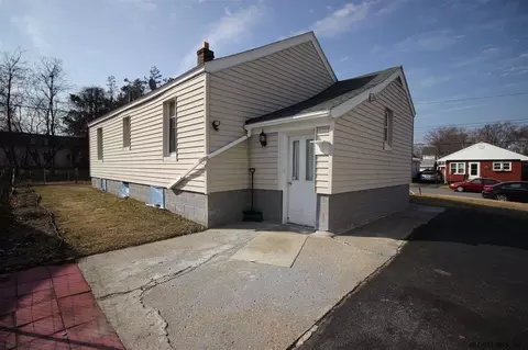 1880 Gray St, Schenectady, NY 12306 photo 11