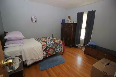 1880 Gray St, Schenectady, NY 12306 photo 9