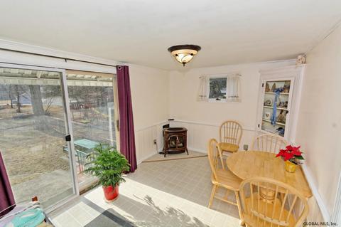 112 Park Ave, Schenectady, NY 12304 photo 10