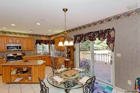 5 Muterfield Ct, Slingerlands, NY 12159 photo 7