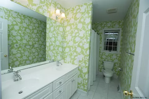 57 Duncan Phyfe Ln, Slingerlands, NY 12159 photo 19