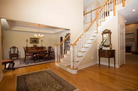 57 Duncan Phyfe Ln, Slingerlands, NY 12159 photo 3