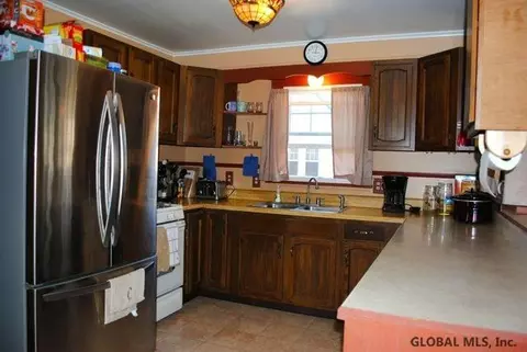 183 Maple Ave, Selkirk, NY 12158 photo 14
