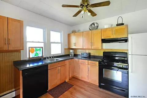 938 Harrison Ave, Schenectady, NY 12306 photo 4