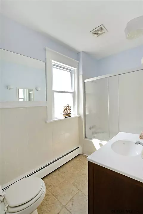 938 Harrison Ave, Schenectady, NY 12306 photo 9