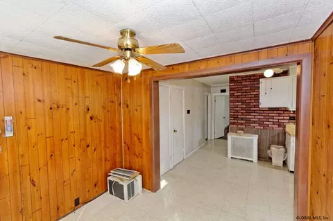 1904 Broad St, Schenectady, NY 12306 photo 12